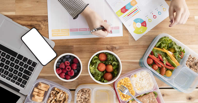 Plano Alimentar Personalizado - Dra. Jucileia Ramos